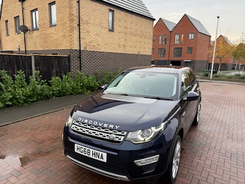 Used Land Rover Discovery Sport 2018 for sale - 76818943: Photo
