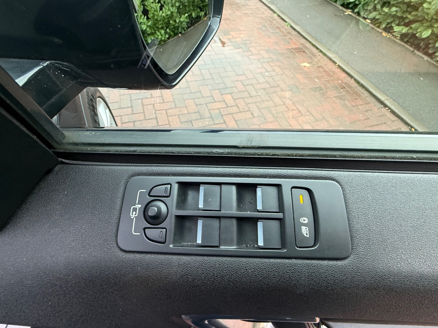 Used Land Rover Discovery Sport 2018 for sale - 76818943: Photo 9