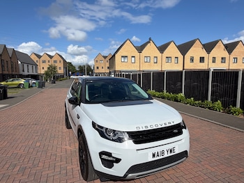 Used Land Rover Discovery Sport 2018 for sale - 78674489: Photo