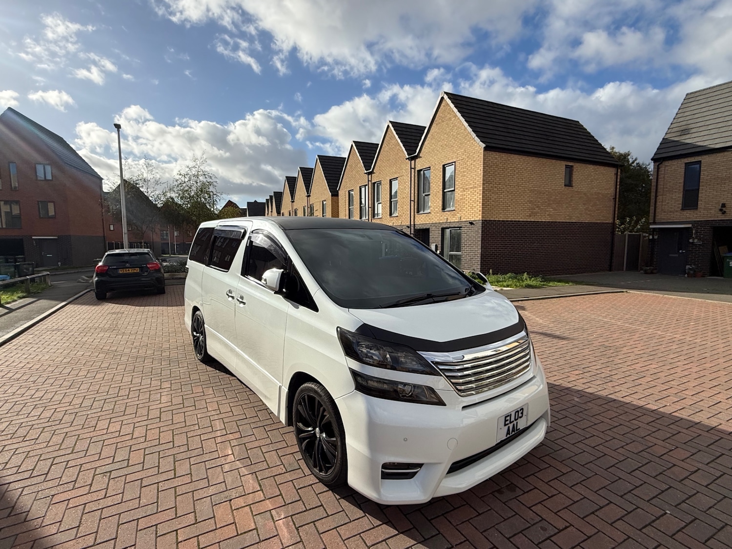 Used Toyota Vellfire 2008 for sale - 76439697: Photo 1