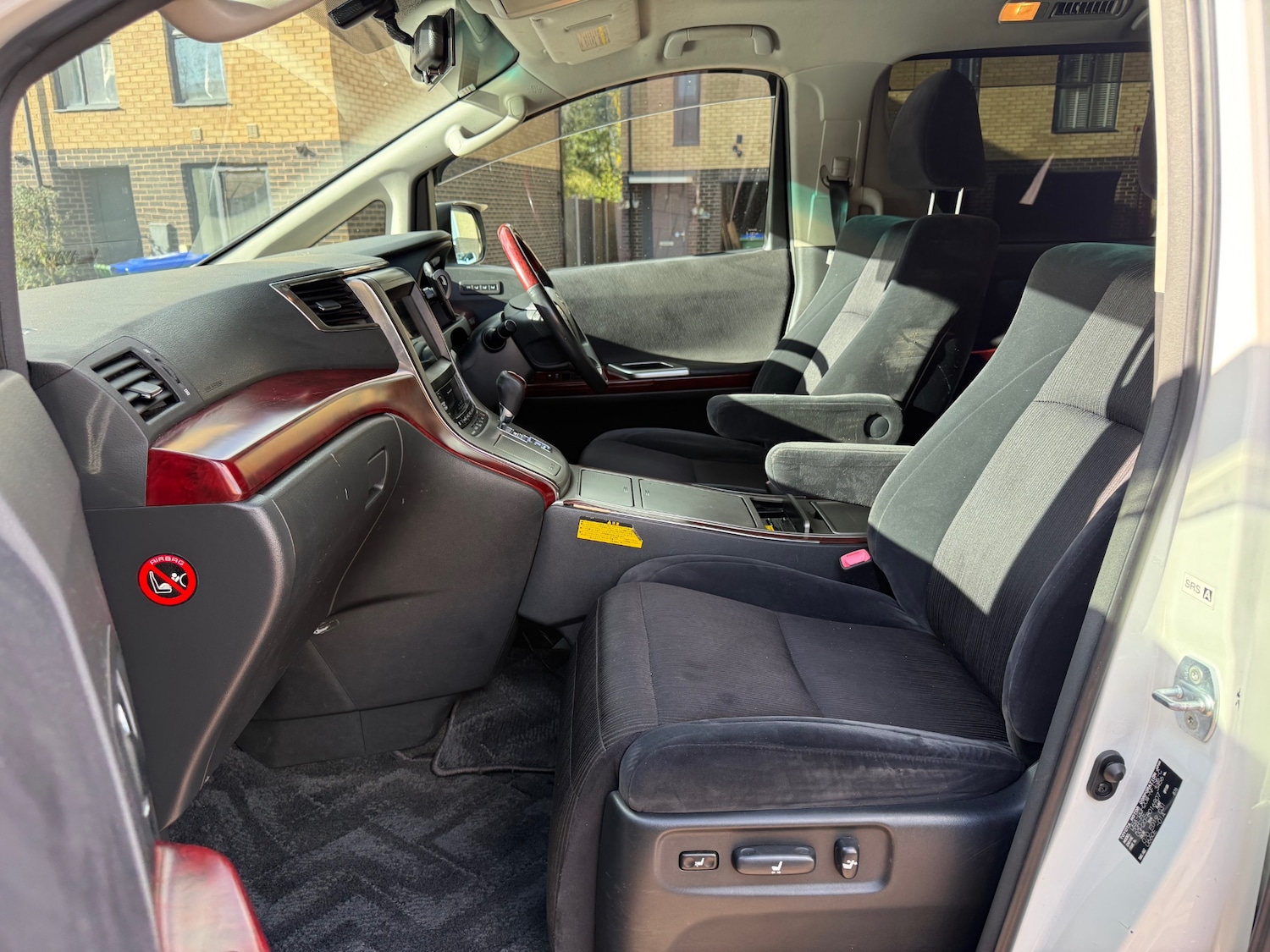 Used Toyota Vellfire 2008 for sale - 76439697: Photo 22