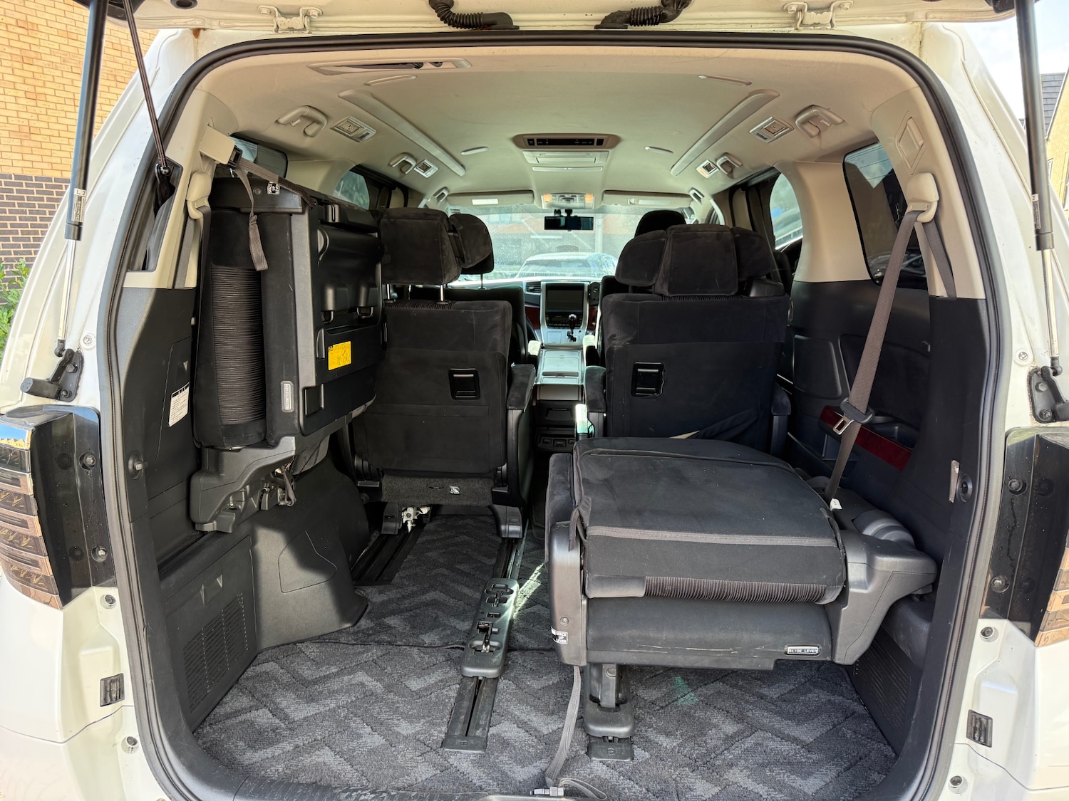 Used Toyota Vellfire 2008 for sale - 76439697: Photo 23