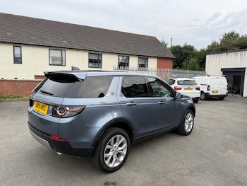 Used Land Rover Discovery Sport 2019 for sale - 75580736: Photo