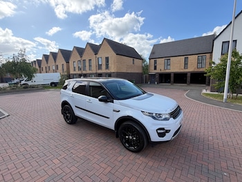 Used Land Rover Discovery Sport 2018 for sale - 78585471: Photo