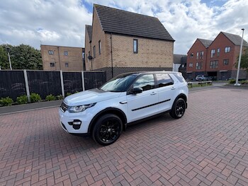 Used Land Rover Discovery Sport 2018 for sale - 78585471: Photo