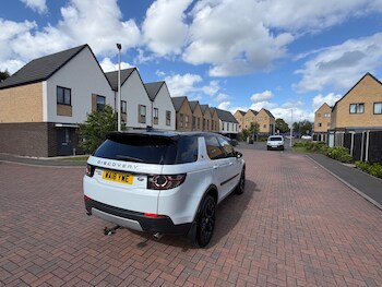 Used Land Rover Discovery Sport 2018 for sale - 78585471: Photo
