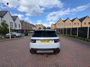 Used Land Rover Discovery Sport 2018 for sale - 78585471: Photo