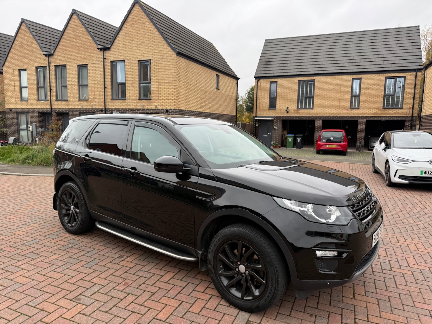 Used Land Rover Discovery Sport 2016 for sale - 76525871: Photo 17