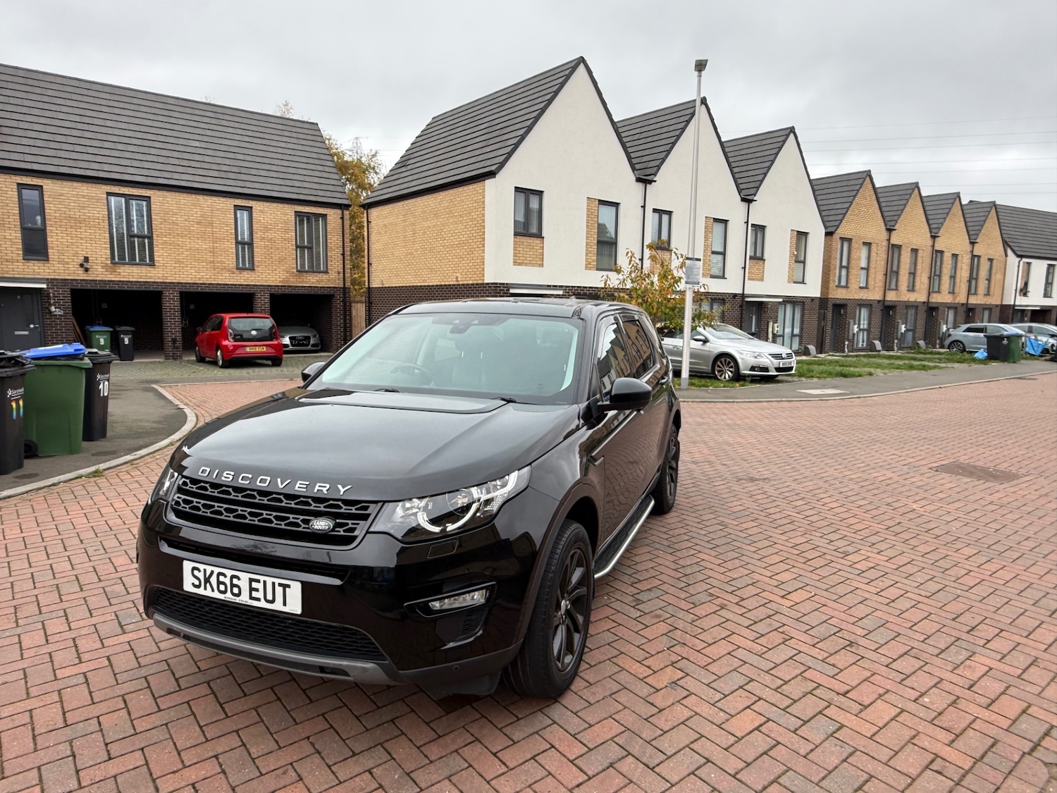 Used Land Rover Discovery Sport 2016 for sale - 76525871: Photo 2