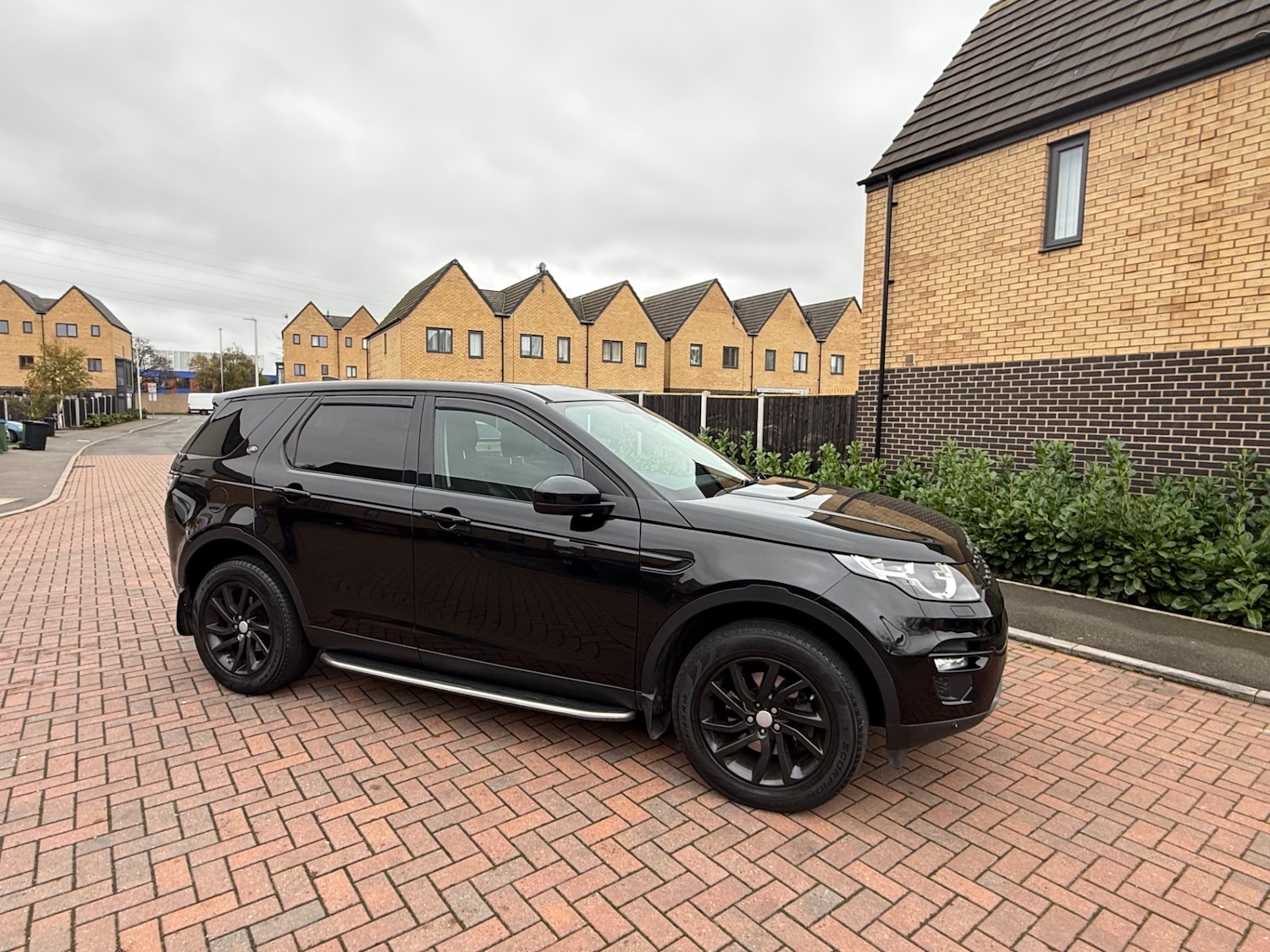Used Land Rover Discovery Sport 2016 for sale - 76525871: Photo 24