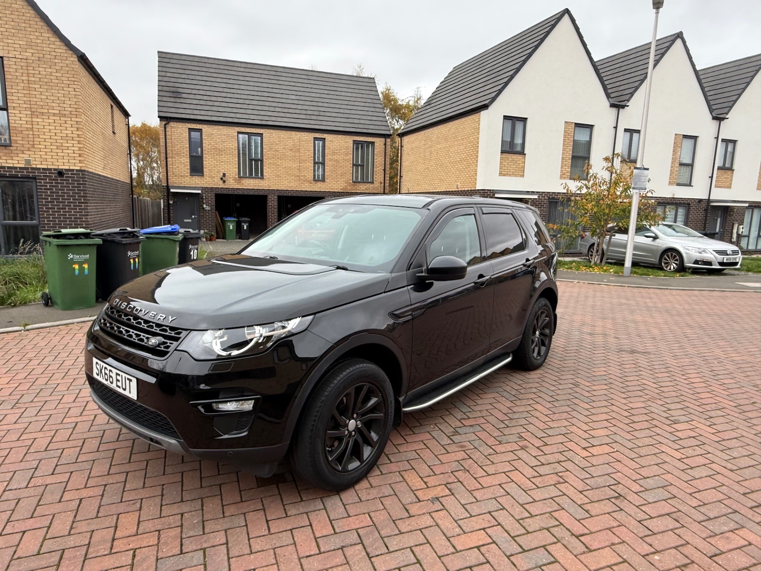 Used Land Rover Discovery Sport 2016 for sale - 76525871: Photo 3