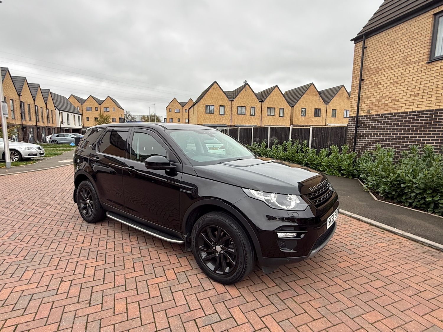 Used Land Rover Discovery Sport 2016 for sale - 76525871: Photo 4