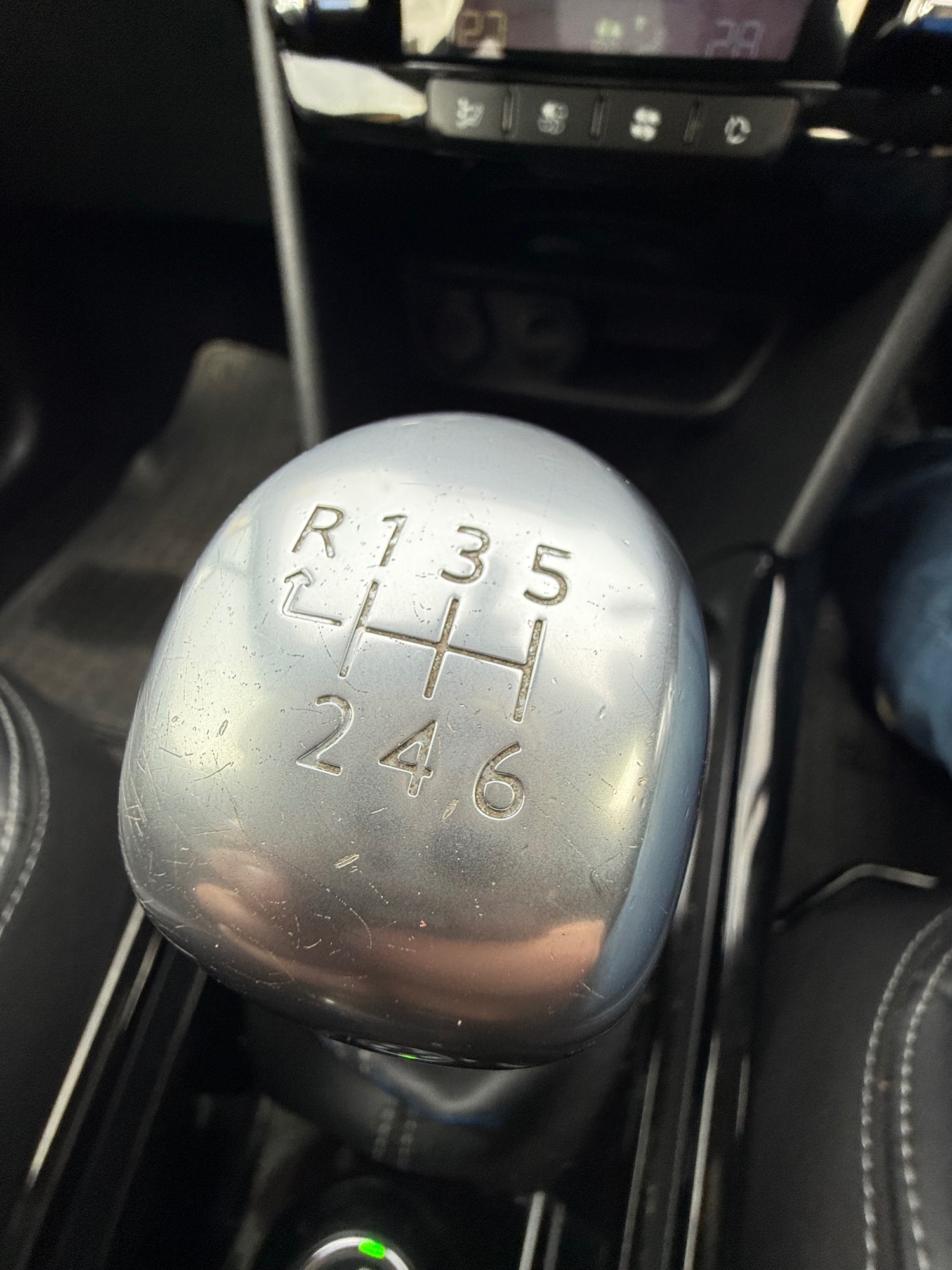 Used Peugeot 2008 2019 for sale - 76713402: Photo 9