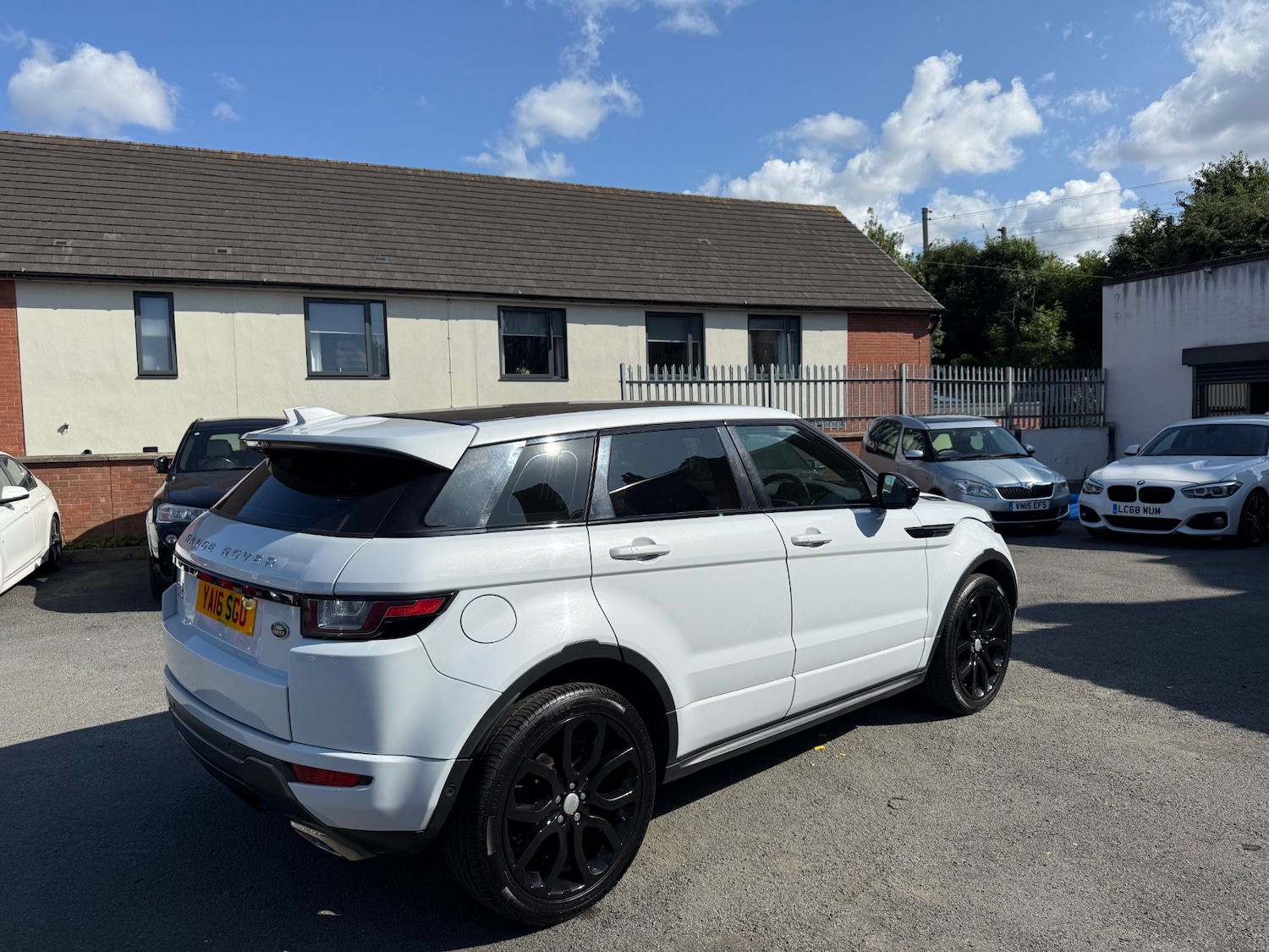 Used Land Rover Range Rover Evoque 2016 for sale - 76316329: Photo 11