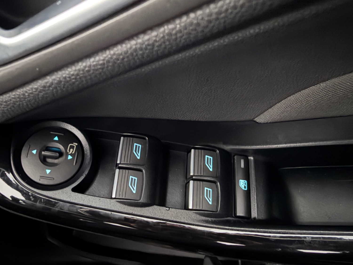 Used Ford Fiesta 2016 for sale - 78018088: Photo 20