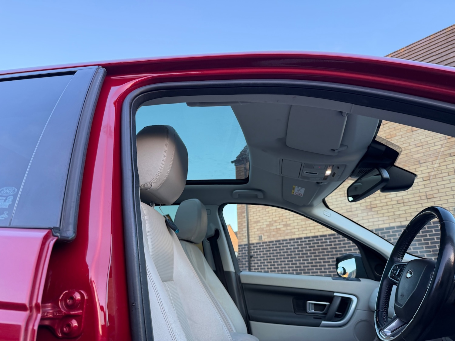 Used Land Rover Discovery Sport 2018 for sale - 77940829: Photo 25