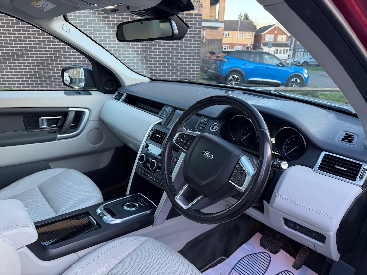 Used Land Rover Discovery Sport 2018 for sale - 77940829: Photo 27