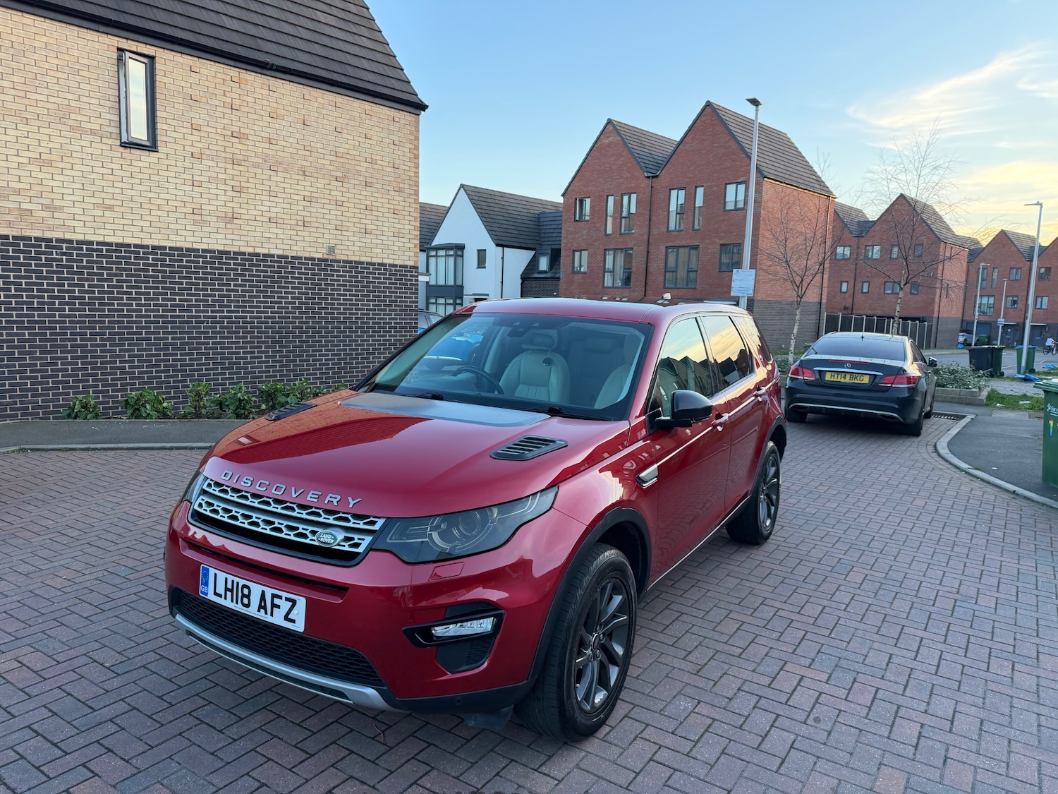 Used Land Rover Discovery Sport 2018 for sale - 77940829: Photo 3