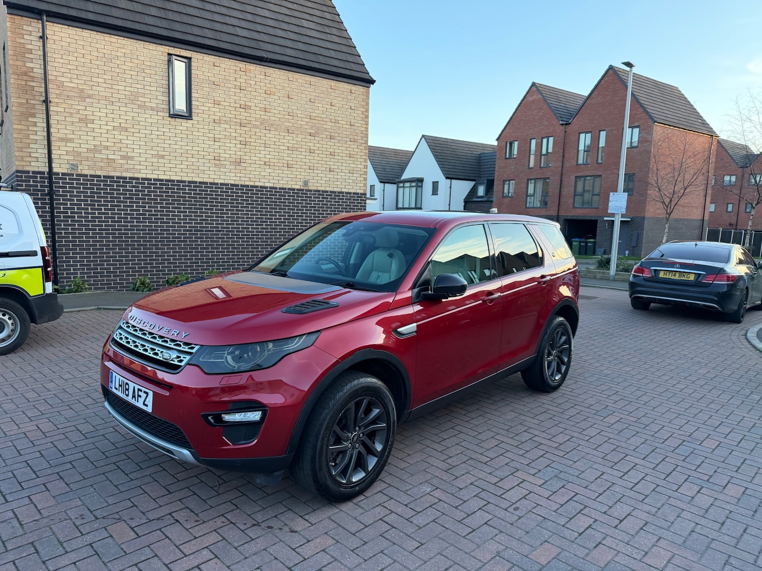 Used Land Rover Discovery Sport 2018 for sale - 77940829: Photo 4