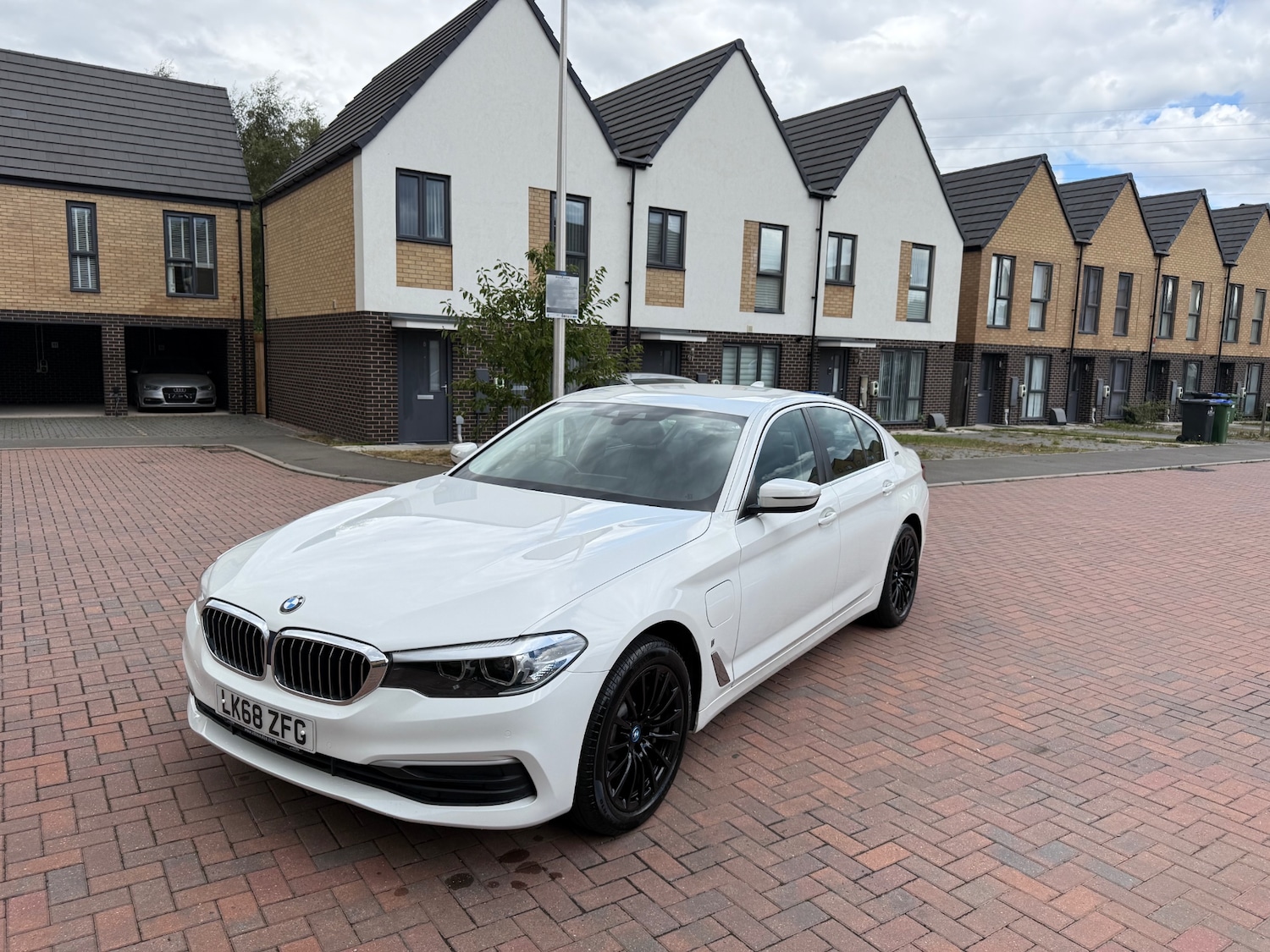 Used BMW 5 Series 2018 for sale - 76316352: Photo 23
