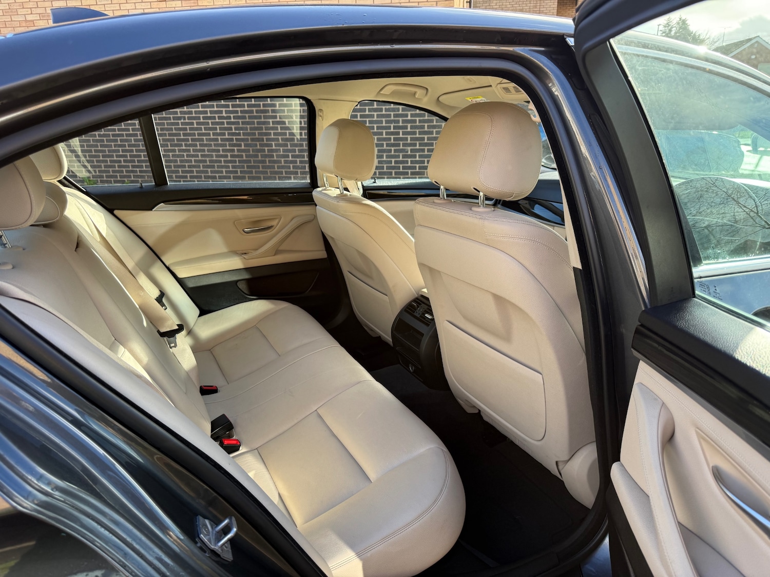 Used BMW 5 Series 2015 for sale - 77240345: Photo 11