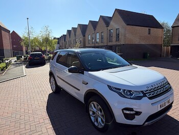 Used Land Rover Discovery Sport 2018 for sale - 78373331: Photo
