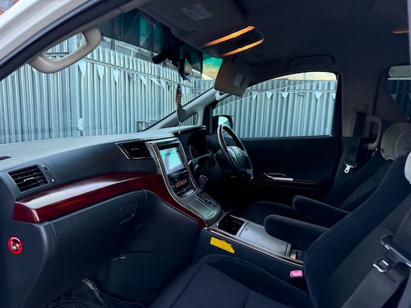 Used Toyota Vellfire 2022 for sale - 75577004: Photo 15
