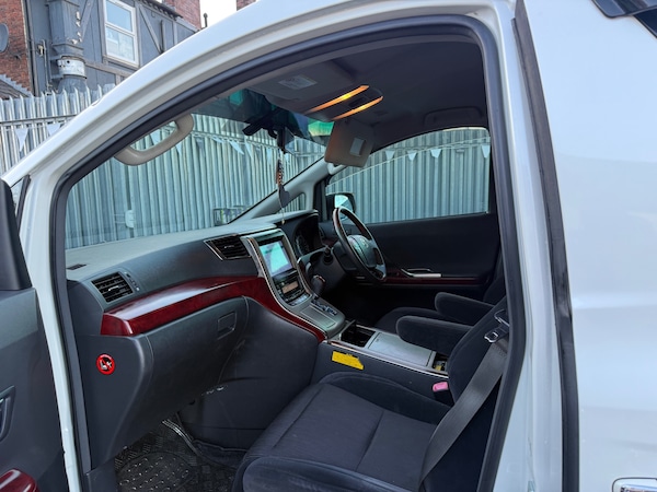 Used Toyota Vellfire 2022 for sale - 75577004: Photo 17