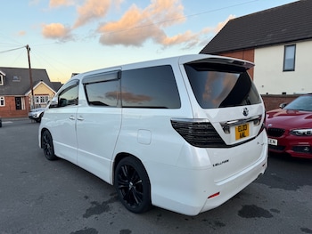 Used Toyota Vellfire 2022 for sale - 75577004: Photo 3