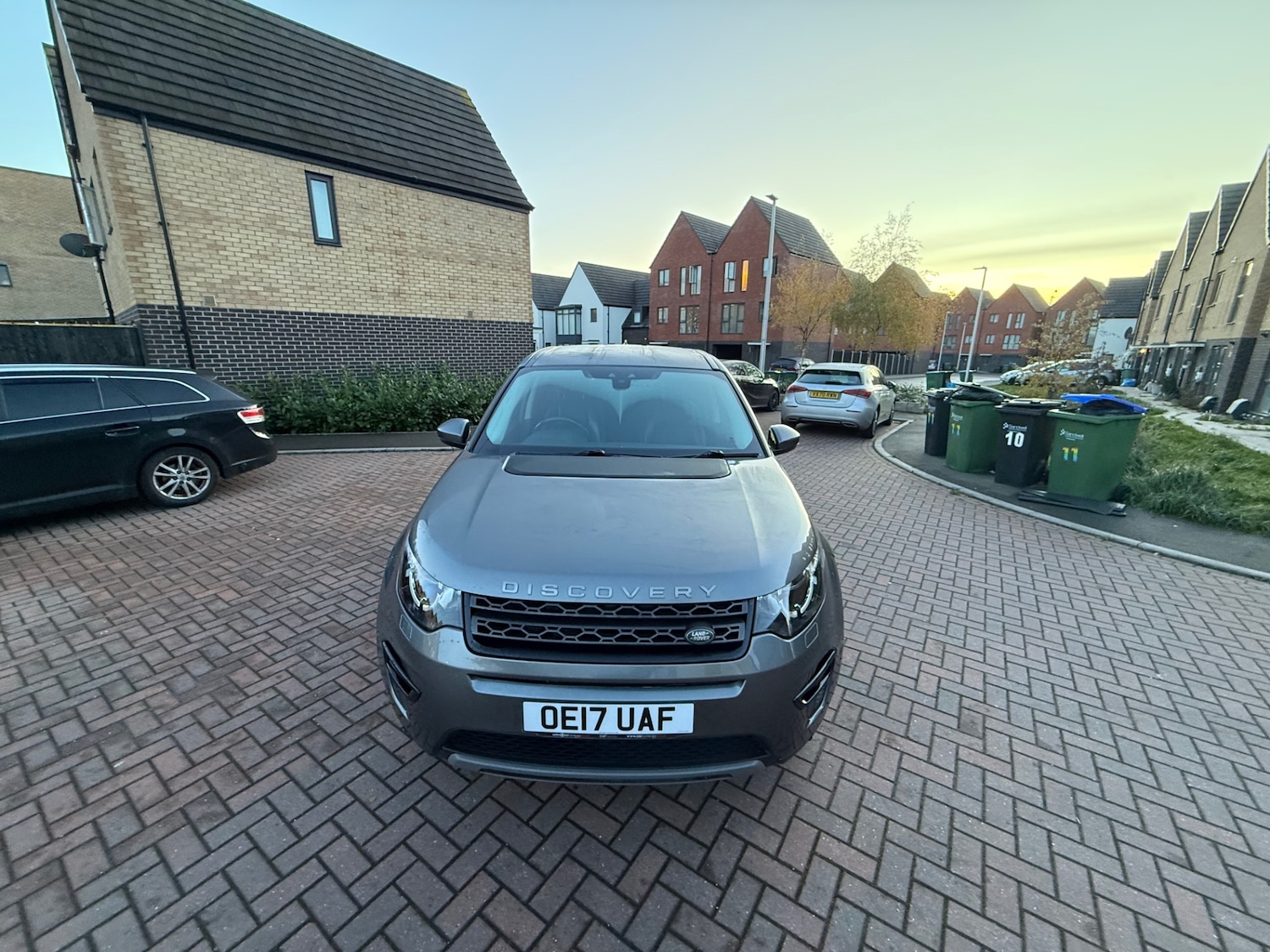 Used Land Rover Discovery Sport 2017 for sale - 76819536: Photo 1