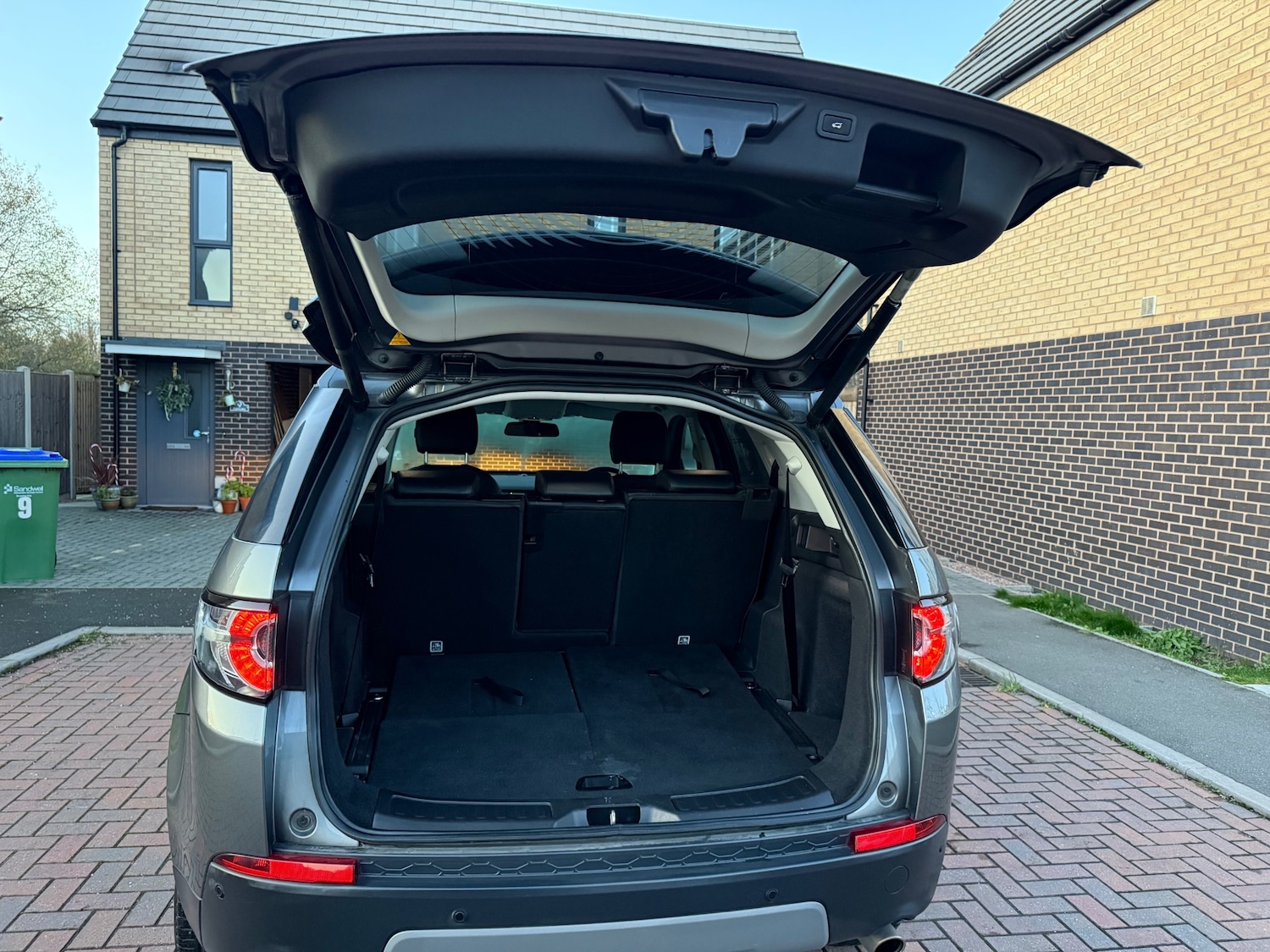 Used Land Rover Discovery Sport 2017 for sale - 76819536: Photo 12