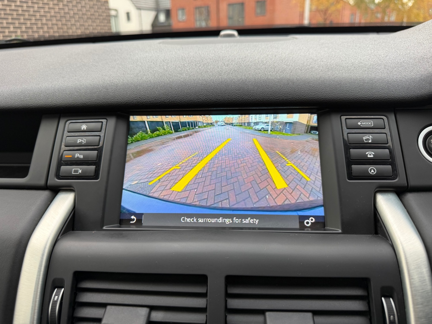 Used Land Rover Discovery Sport 2018 for sale - 77386194: Photo 16