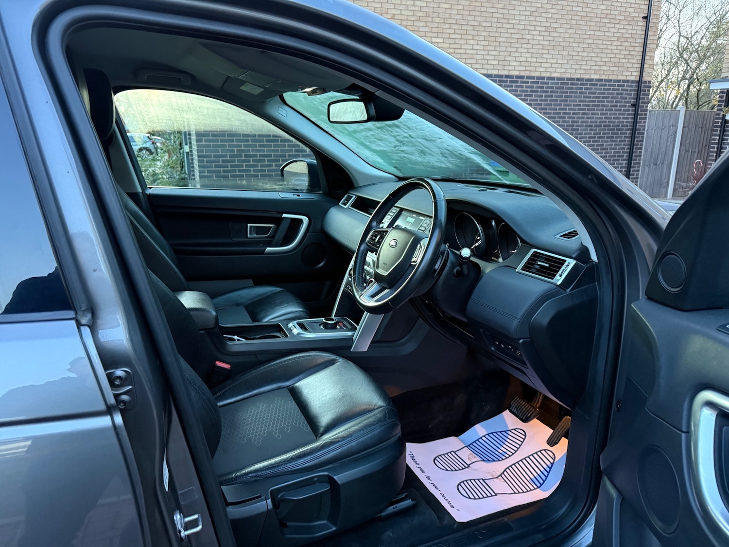 Used Land Rover Discovery Sport 2017 for sale - 77053799: Photo 18