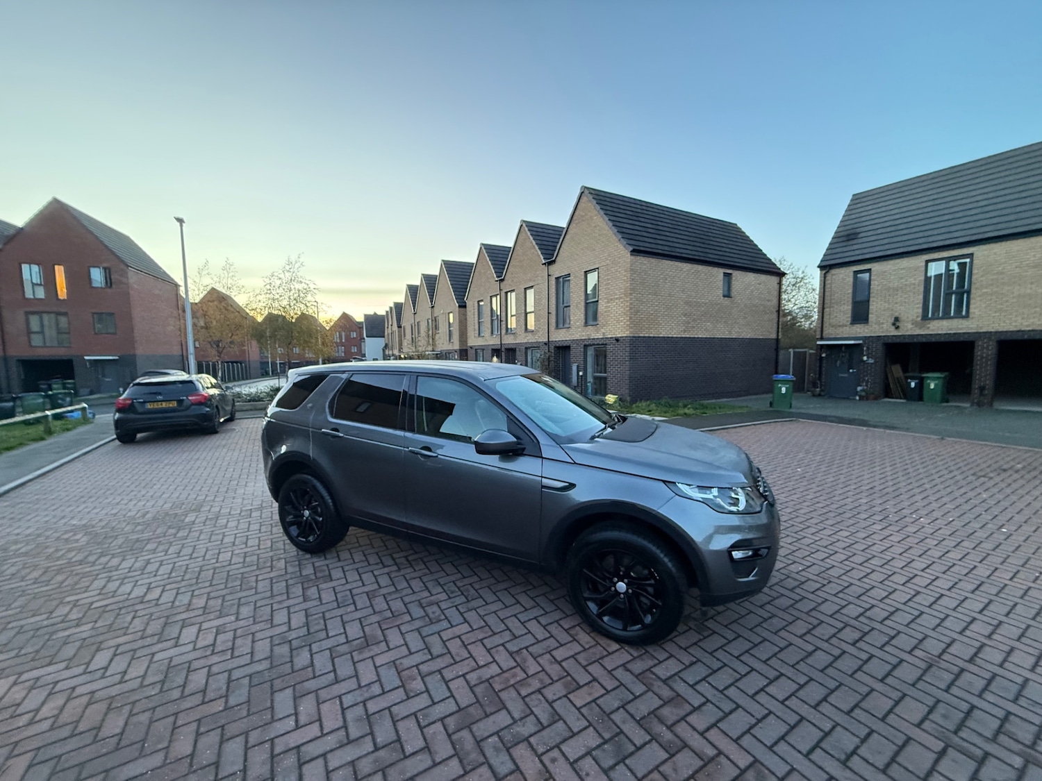 Used Land Rover Discovery Sport 2017 for sale - 77053799: Photo 5