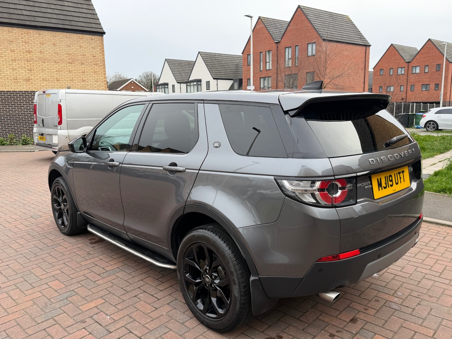 Used Land Rover Discovery Sport 2019 for sale - 77991910: Photo 12