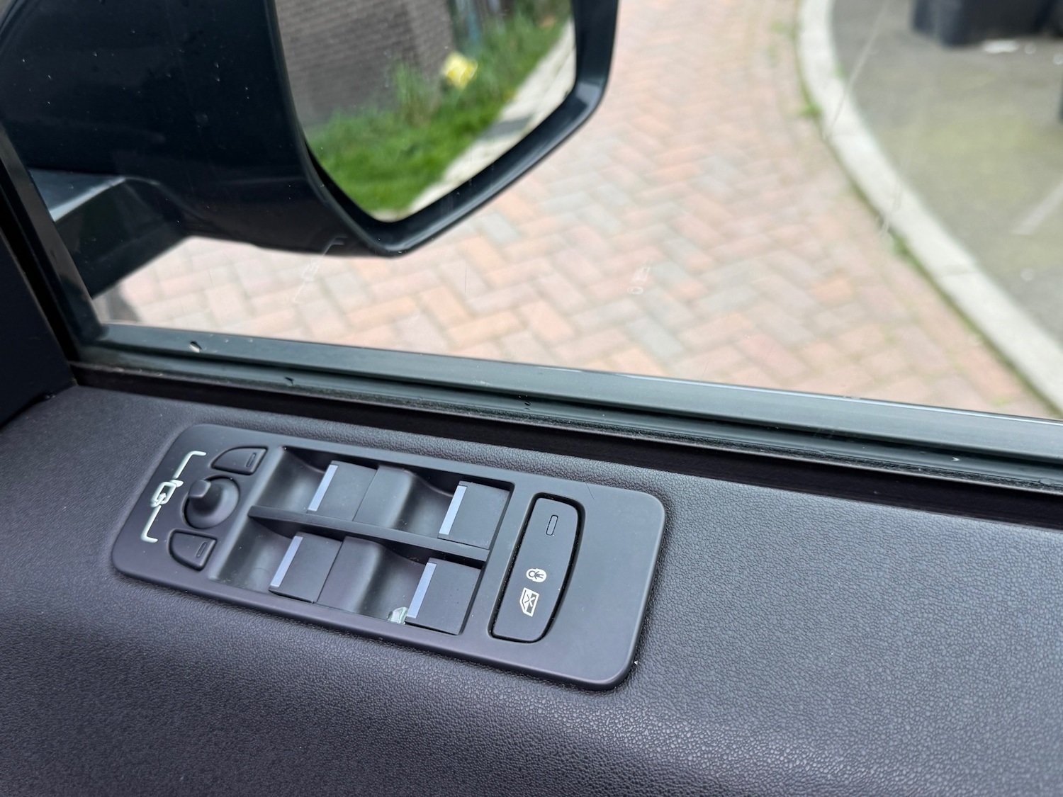 Used Land Rover Discovery Sport 2019 for sale - 77991910: Photo 22