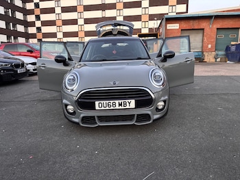 Used MINI Hatch 2018 for sale - 79157696: Photo