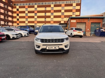 Used Jeep Compass 2019 for sale - 79368813: Photo