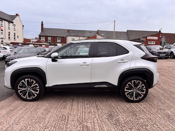 Used Toyota Yaris Cross 2024 for sale - 79137554: Photo