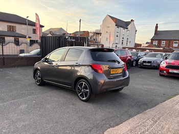 Used Toyota Yaris 2014 for sale - 79321575: Photo