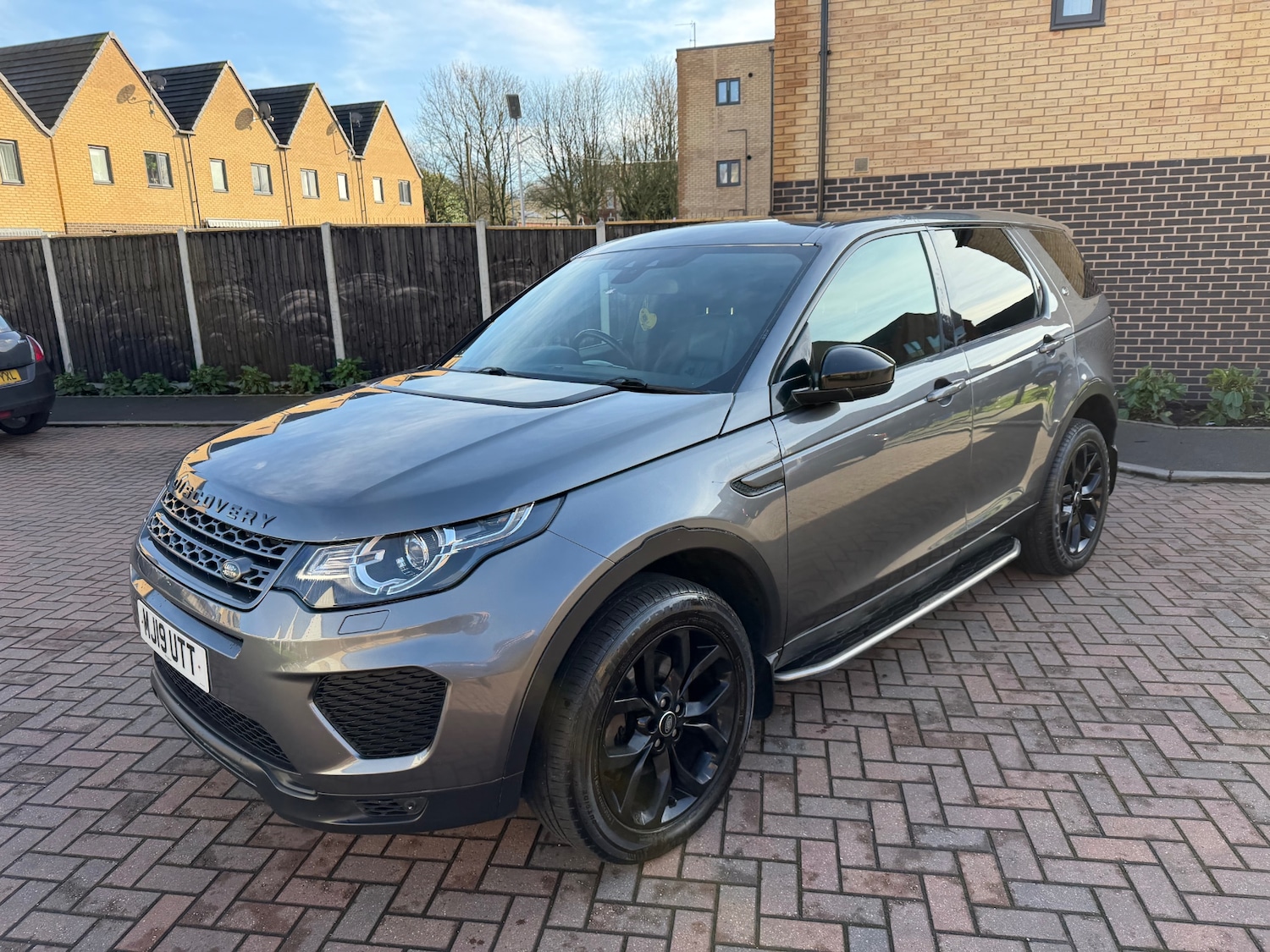 Used Land Rover Discovery Sport 2019 for sale - 77558291: Photo 3