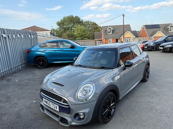 Used MINI Hatch 2016 for sale - 75361971: Photo 1