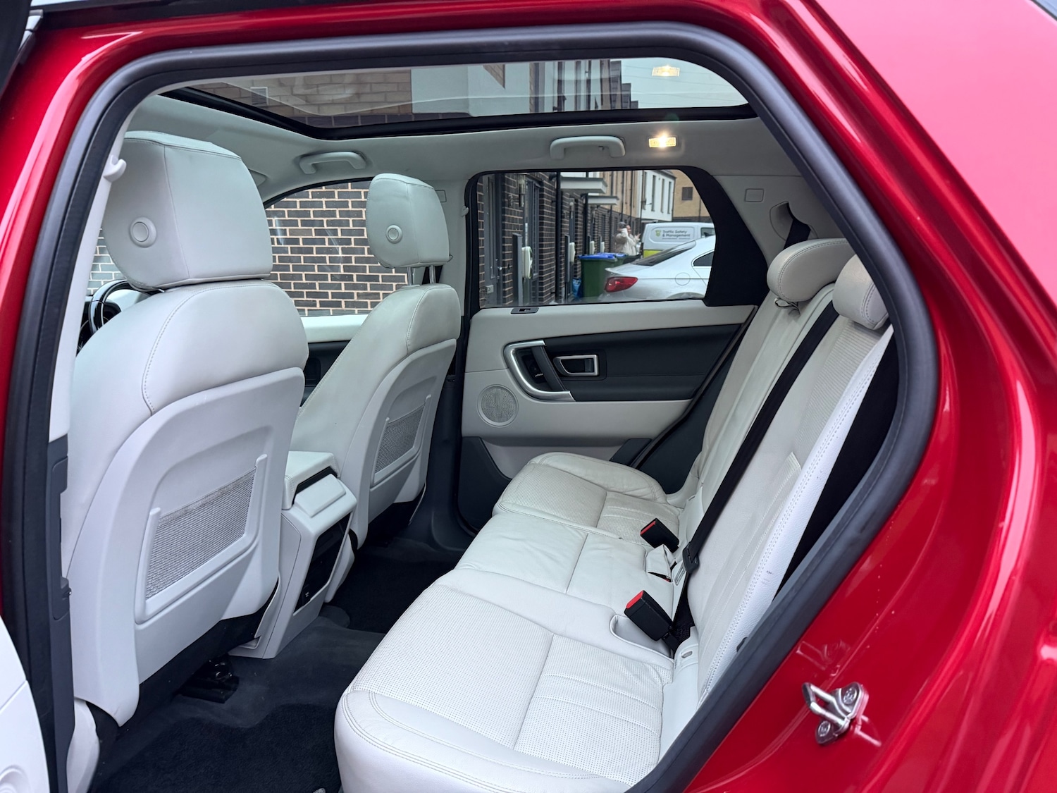 Used Land Rover Discovery Sport 2019 for sale - 77896345: Photo 28