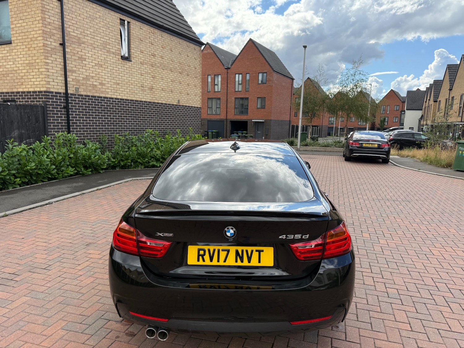 Vehicle 33