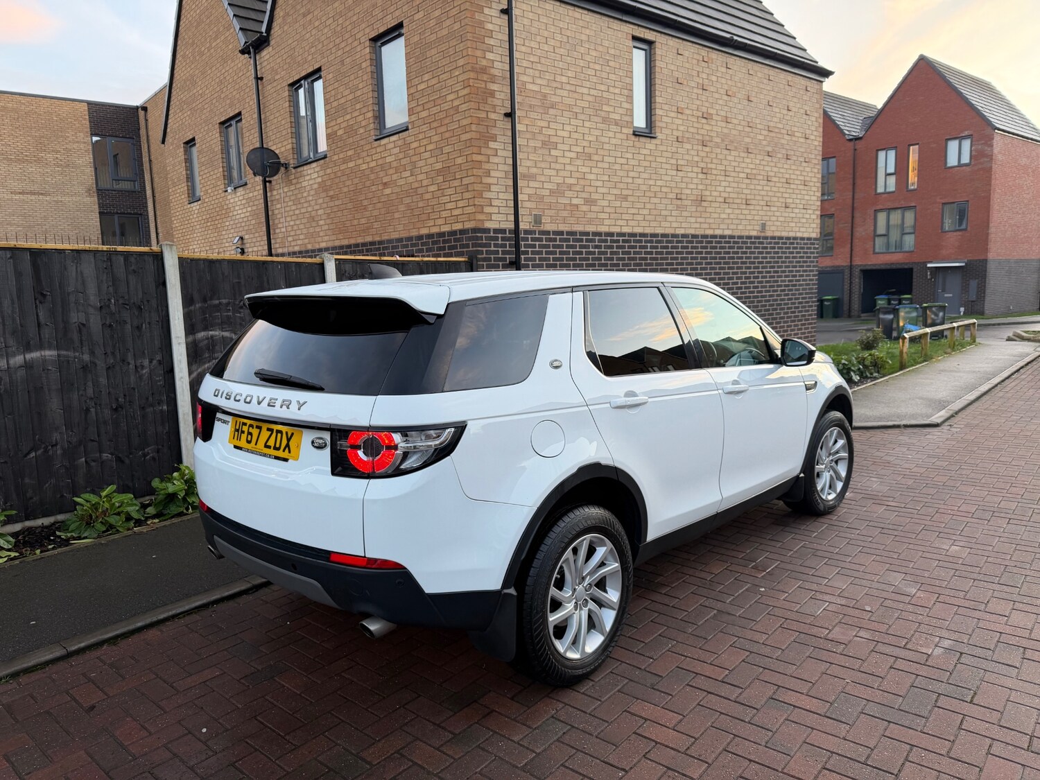 Used Land Rover Discovery Sport 2017 for sale - 77533431: Photo 17