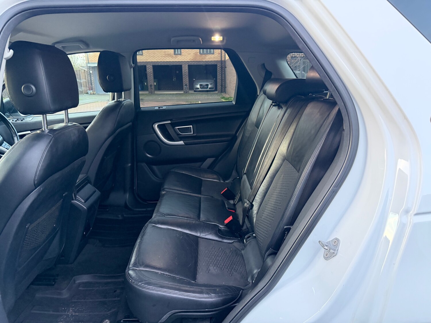 Used Land Rover Discovery Sport 2017 for sale - 77533431: Photo 23