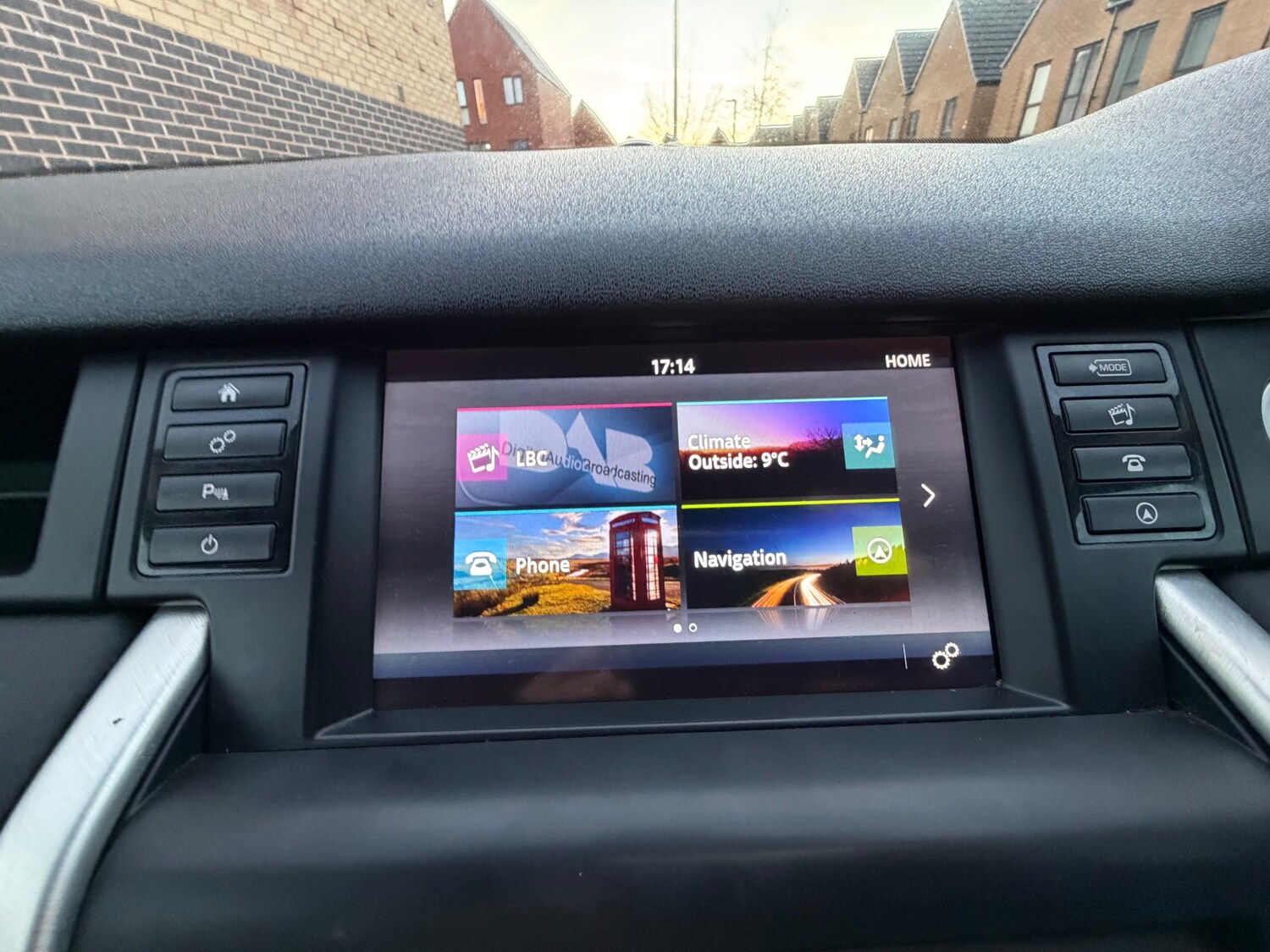 Used Land Rover Discovery Sport 2017 for sale - 77533431: Photo 8