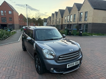 Used MINI Countryman 2016 for sale - 76412117: Photo