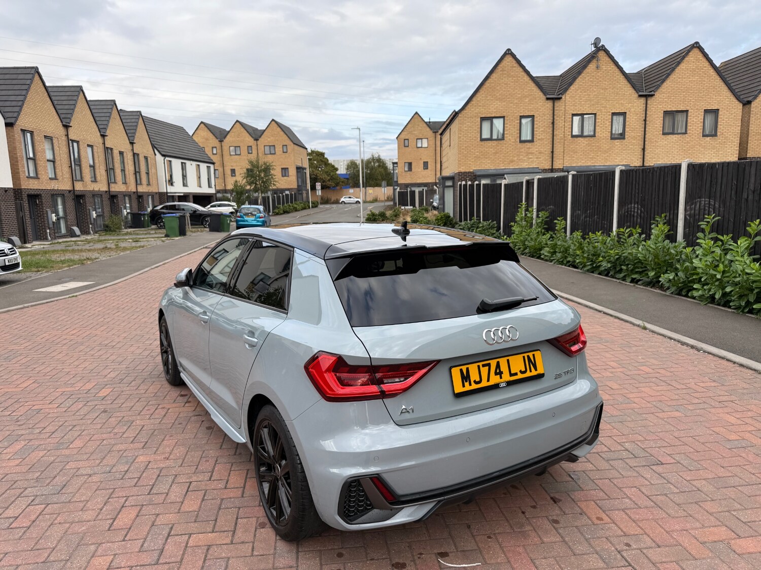 Vehicle 29