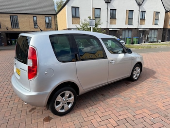 Used Skoda Roomster 2015 for sale - 76316358: Photo